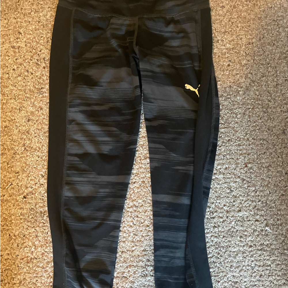 Puma women's L black patterned leggings
